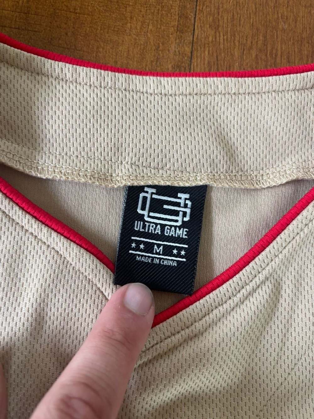 Ultra Game Chicago Bulls Tan Baseball-Style Button-Up Jersey - Picture 3 of 7